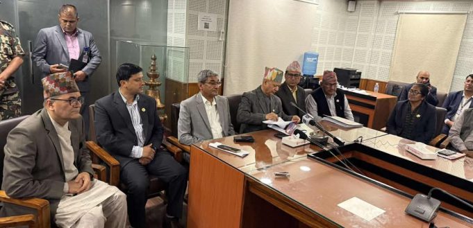 शिक्षक महासङ्घसँग सरकारबीच ९ बुँदे सहमति, आन्दोलन स्थगित