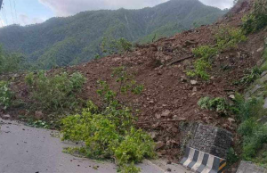 वर्षाका कारण देशका विभिन्न सडक खण्ड अवरुद्ध, कतै आंशिक रूपमा सञ्चालनमा