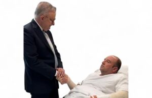 सिड्नी गोलीकाण्डका ‘रियल हिरो’ अहमेदसँग प्रधानमन्त्री अल्बनीजिको भेट