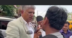 वरिष्ठ अधिवक्ता शम्भु थापाद्वारा पत्रकारमाथि हातपात