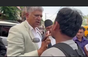वरिष्ठ अधिवक्ता शम्भु थापाद्वारा पत्रकारमाथि हातपात